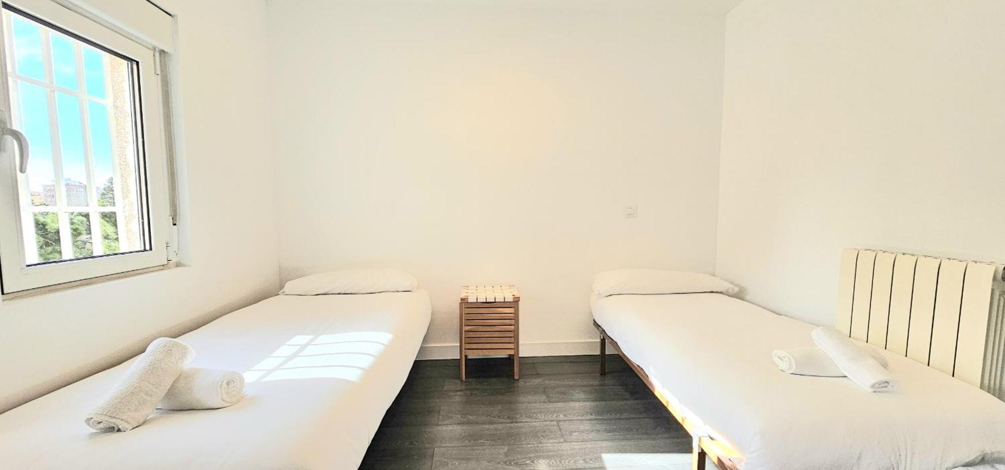 Apartamento Para 5 Personas Cerca De Ifema Y Aeropuerto Alquiler Temporal Madrid Exterior foto